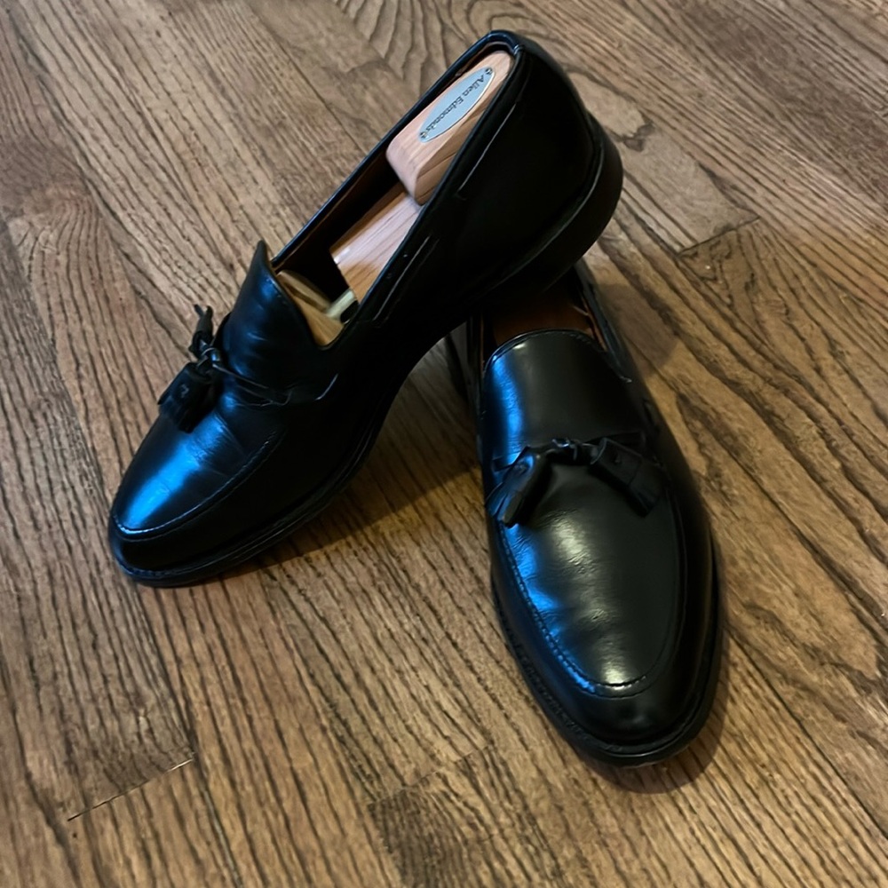 Allen Edmonds- Grayson Tassel Loafers - 10.5 D